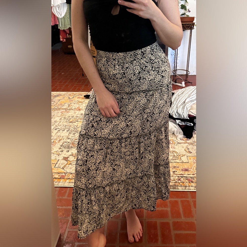 Black + Crème Tiered Skirt